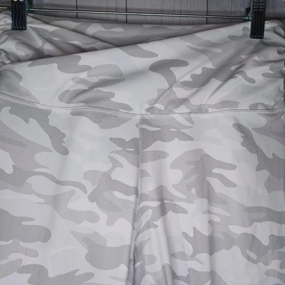 Ododos crosswaist athletic gray camo leggings - Picture 2 of 9